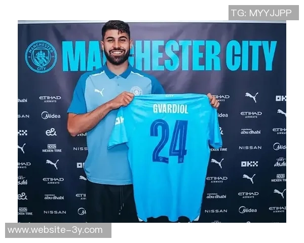 曼城欧冠客战海报发布格瓦迪奥尔独自亮相引关注 曼城欧冠客战海报发布格瓦迪奥尔独自亮相引关注