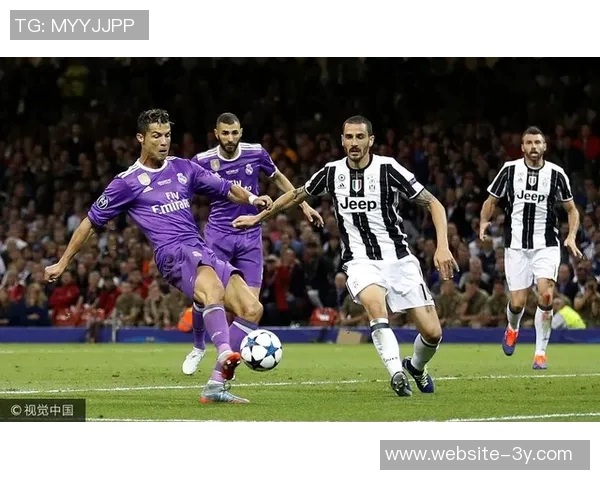 前马赛后卫回忆欧冠决赛铲伤范巴斯滕遗憾称本应避免此事